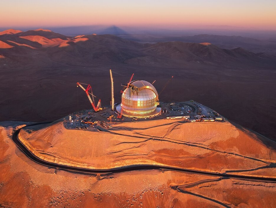 The sunset shines on the ELT